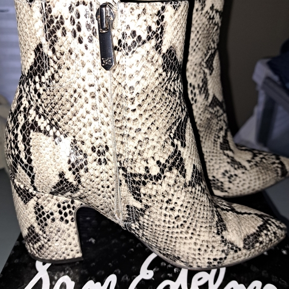 Sam Edelman Ankle Boots - Picture 4 of 8